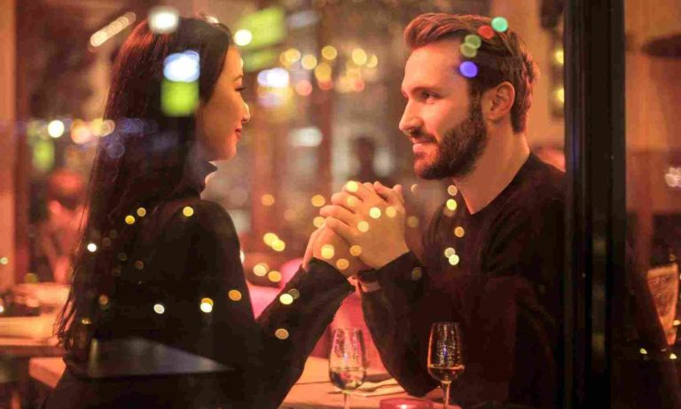 15 First Date Tips in Hindi | बनाएं पहली डेट रोमांटिक और यादगार