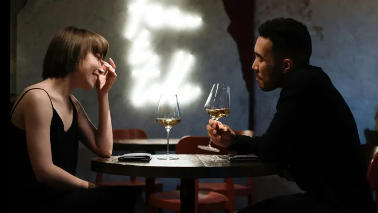 Starting Off Right: What Not to Talk About on a First Date